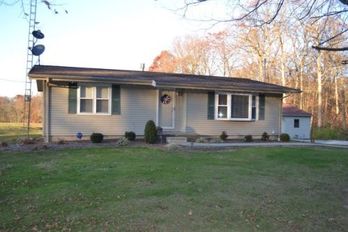 900 Massilon Rd, Albion, IL 62806-4415