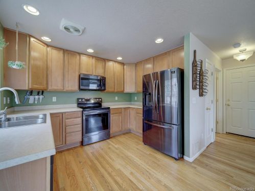 4875 Eaton Park Way, Aurora CO 80016-4292 exterior