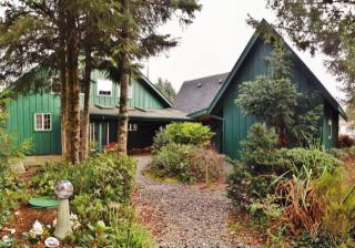 1365 Virginia Pl, Waldport, OR 97394-9228