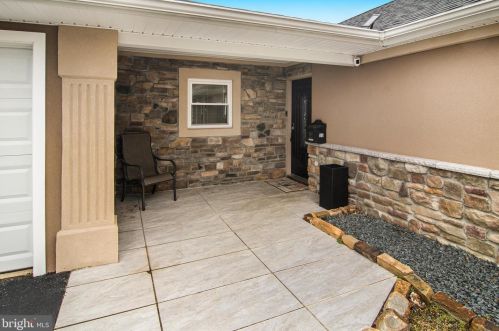 55 Melbourne Ln, Willingboro, NJ 08046-3144