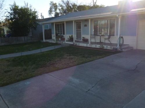1515 Sunrise Ave, Modesto, CA 95350-4626