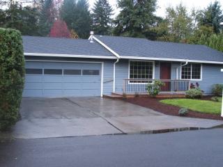17599 Paradise Dr, Portland, OR 97267-5863