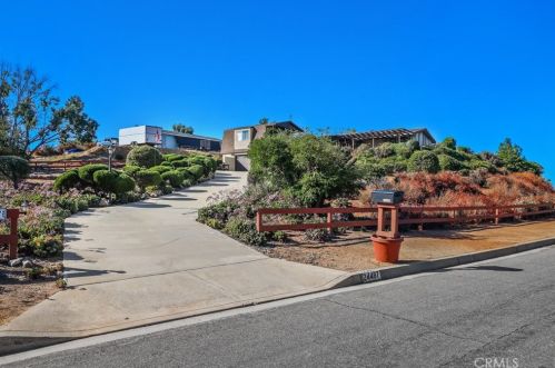24487 Citrus Hill Rd, Wildomar, CA 92595-8185