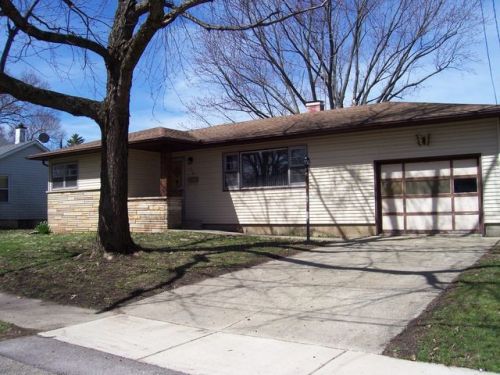 114 Main St, Boulder Hill, IL 60538-1206