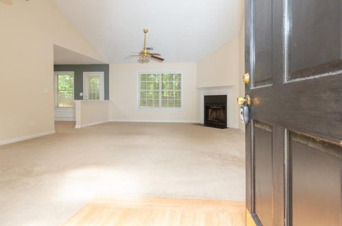 314 Cobblestone Rd, Auburn, GA 30011-3021
