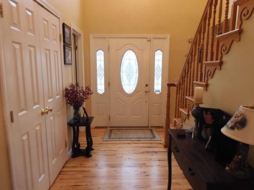 272 High Range Rd, Londonderry, NH 03053-2613