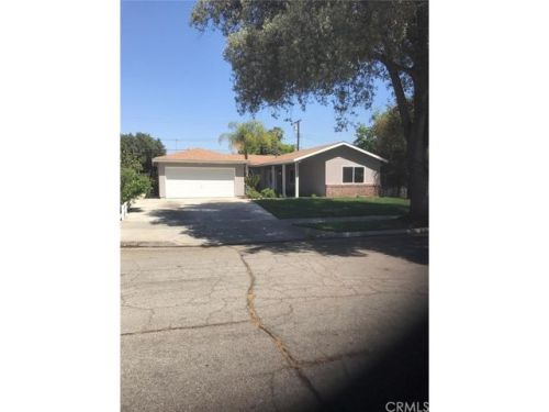 8253 Janis St, Riverside, CA 92504-3111