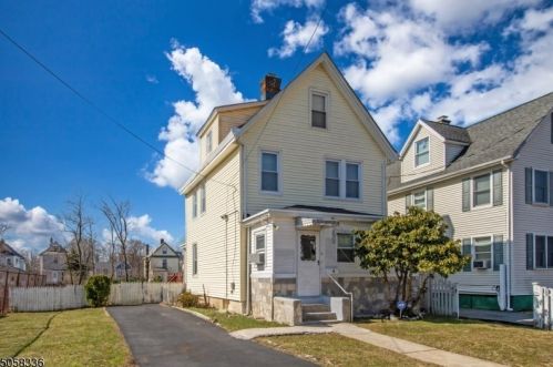 22 Hazel St, Morristown, NJ 07960-3123