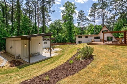 3878 Foxford Dr, Atlanta GA  30340-4407 exterior