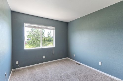 1526 Oak Creek Dr, Loveland CO  80538-2093 exterior