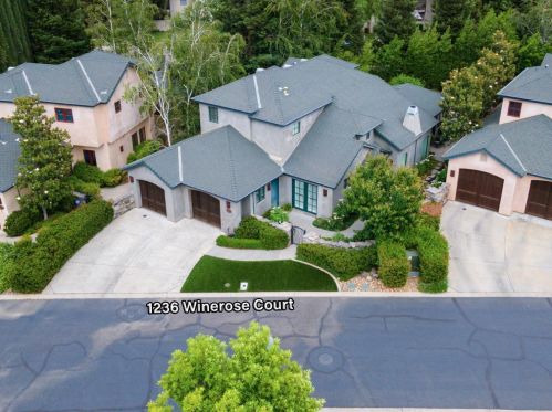 1236 Winerose Ct, Lodi, CA 95242-9157