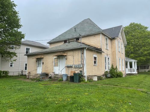 313 Stanton Ave, Springfield, OH 45503-3743