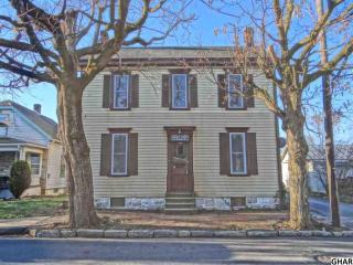162 D St, Carlisle, PA 17013-1402