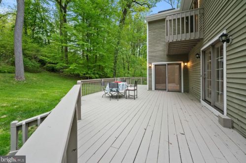 518 State Rd, Princeton NJ  08540-1410 exterior