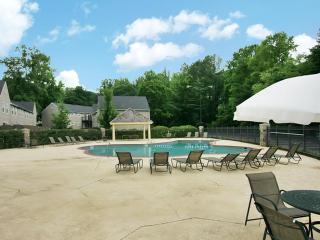 1202 Wexford Hills Pkwy, Smyrna GA  30080-5755 exterior