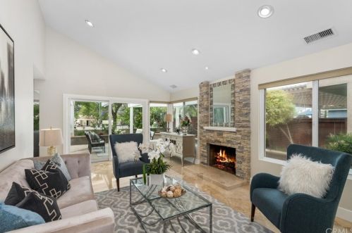 32 Alderbrook, Irvine, CA 92604-3684