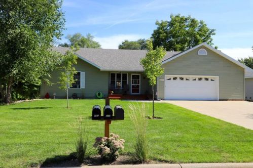 317 3rd St, Dundas, MN 55019-4057