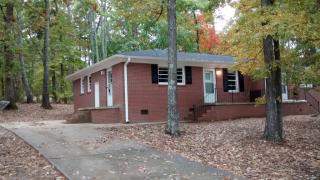 220 Vickery Dr, Central, SC 29630-9327
