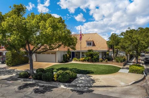2929 Hempstead Rd, Anaheim CA  92806-4008 exterior