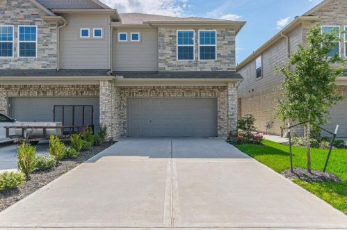 523 6th St, Morgans Point TX  77571-4910 exterior