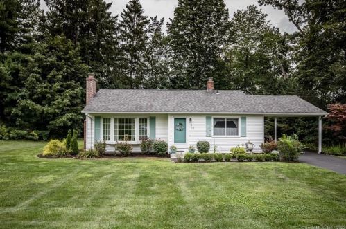 9 Sachem Rd, Wallingford, CT 06492-2815