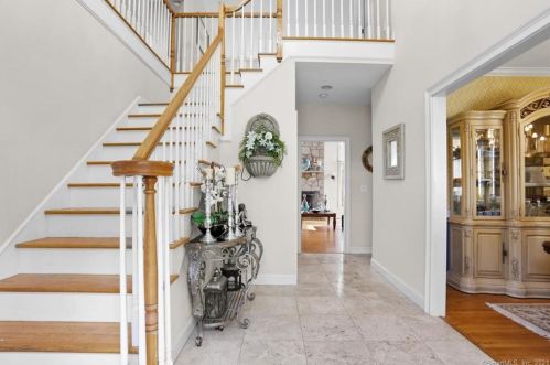 28 Braeloch Way, Upper Stepney, CT 06468-3013