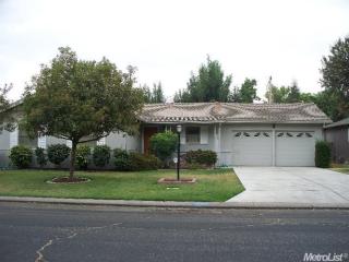 1836 Charles Pl, Turlock, CA 95380-4232