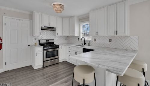 15 David Dr, Dover NJ  07869-3728 exterior