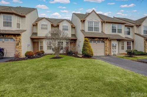 301 Pegasus Rd, Piscataway, NJ 08854-5461