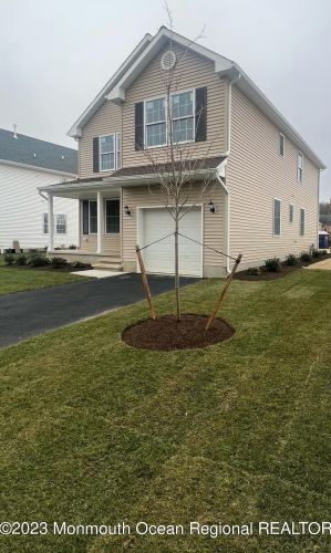 10 Park Ave, Hazlet, NJ 07730-1339