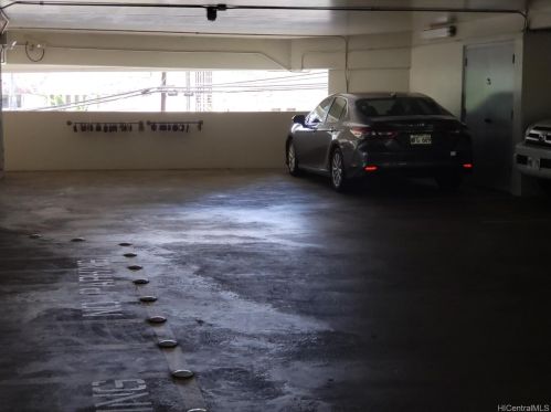 2029 Nuuanu Ave, Honolulu HI  96817-2515 exterior