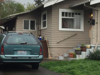9014 Wygant St, Portland, OR 97220-4740
