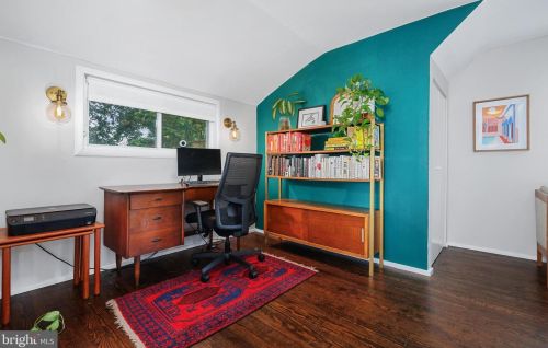 2231 Luzerne Ave, Silver Spring MD 20910-2133 exterior