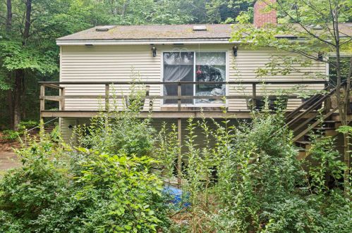 47 Sunny Oaks Ter, Barrington, NH 03884-6836