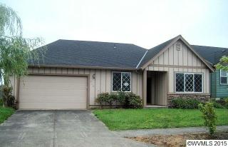 540 Lavender St, Silverton OR  97381-1482 exterior