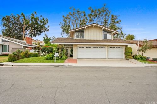 6634 Paseo Del Norte, Anaheim, CA 92807-4209