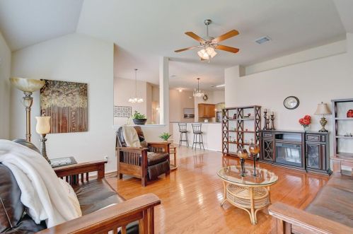 4733 Homelands Way, Fort Worth TX  76135-1666 exterior