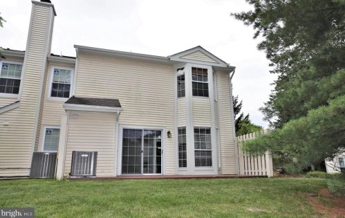 24 Dorset Ct, Princeton NJ  08540-7054 exterior