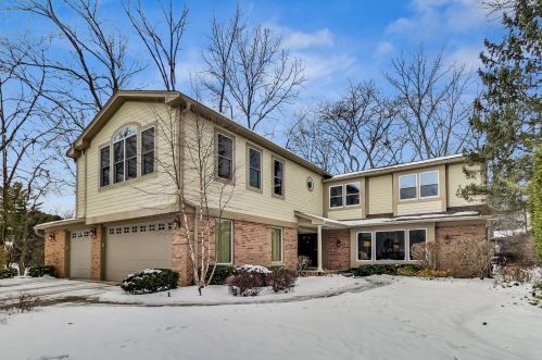 340 Carlisle Ave, Bannockburn, IL 60015-4504