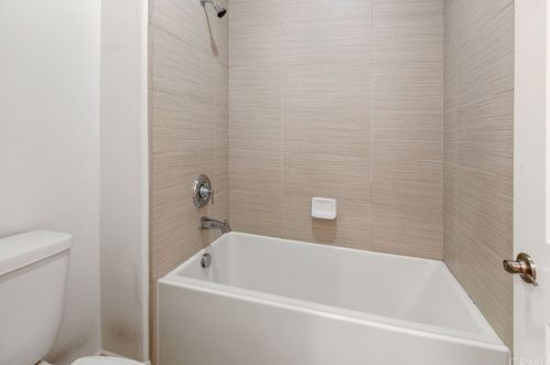 117 Bumblebee, Irvine CA  92618-1150 exterior