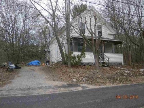 38 Border St, Amherst, NH 03031-3056