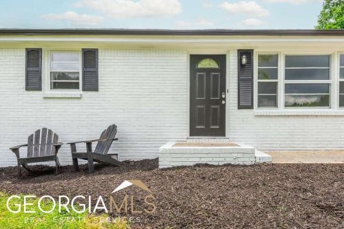 2875 Rio Montana Dr, Marietta GA  30066-4043 exterior
