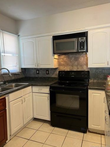 46 King St, Torrington CT  06790-6905 exterior