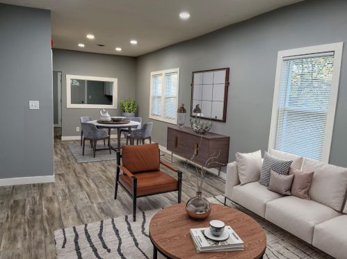 1040 43 Ave, Gary IN 46409-2218 exterior