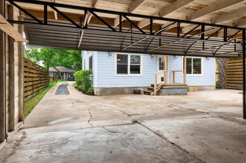 906 43rd St, Austin TX  78751-4405 exterior