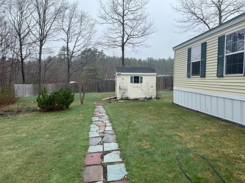 61 Colonial Vlg, Somersworth, NH 03878-1556
