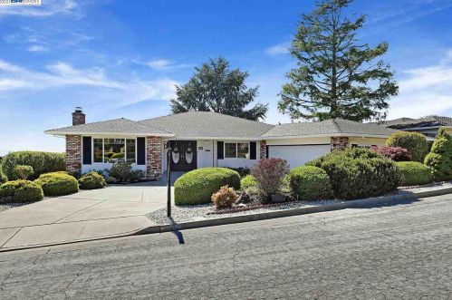 26913 Halifax Pl, Hayward, CA 94542-1714