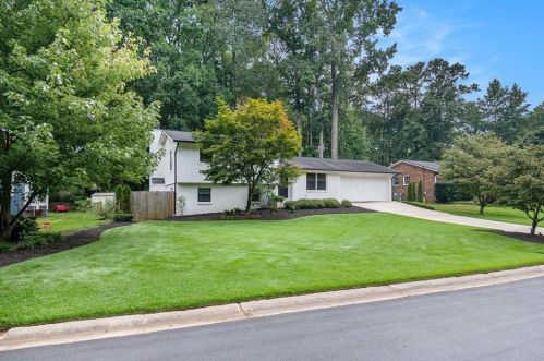 2015 Afond Ct, Atlanta, GA 30341-1803