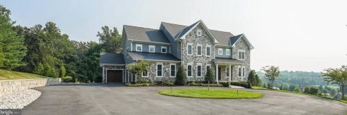 40249 Beacon Hill Dr, Leesburg, VA 20176-7140