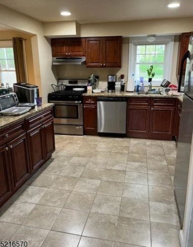 63 Old Short Hills Rd, Town Center NJ  07052-1097 exterior